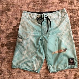 Reef swim board shorts size 34